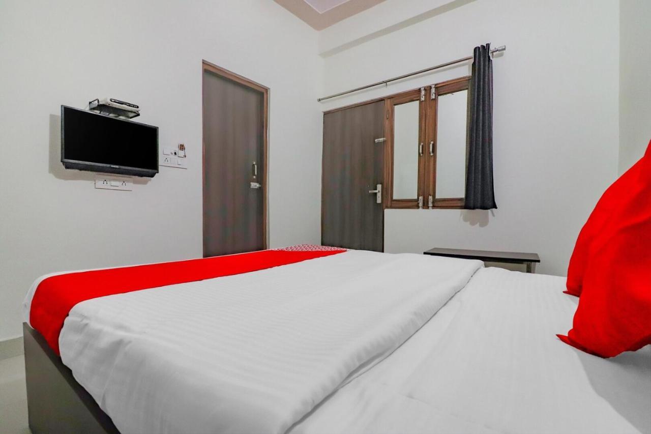 Rajlakshmi Guest House Mathura Exterior foto